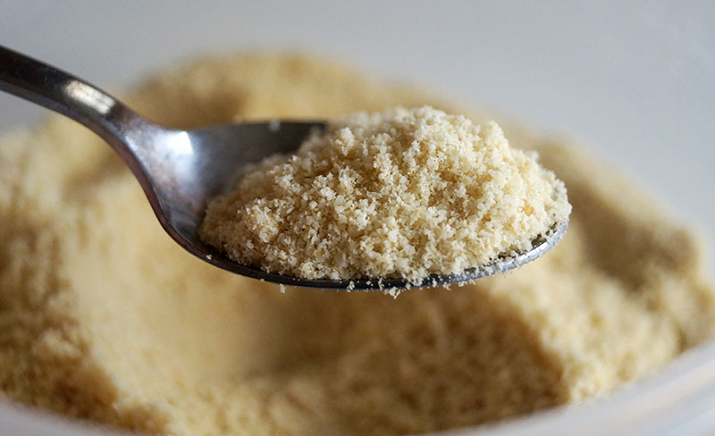 veganer Parmesan